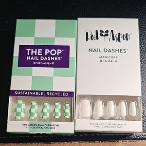 Red Aspen Nail Dashes - Green and White Press-On Nails